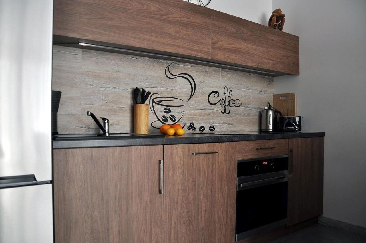 Q Apart Gold-Trzy Pokoje, Manufaktura, Klimatyzacja I Garaz Gratis, Tv Max, Fv, Gwarancja Zadowolenia Łódź Buitenkant foto