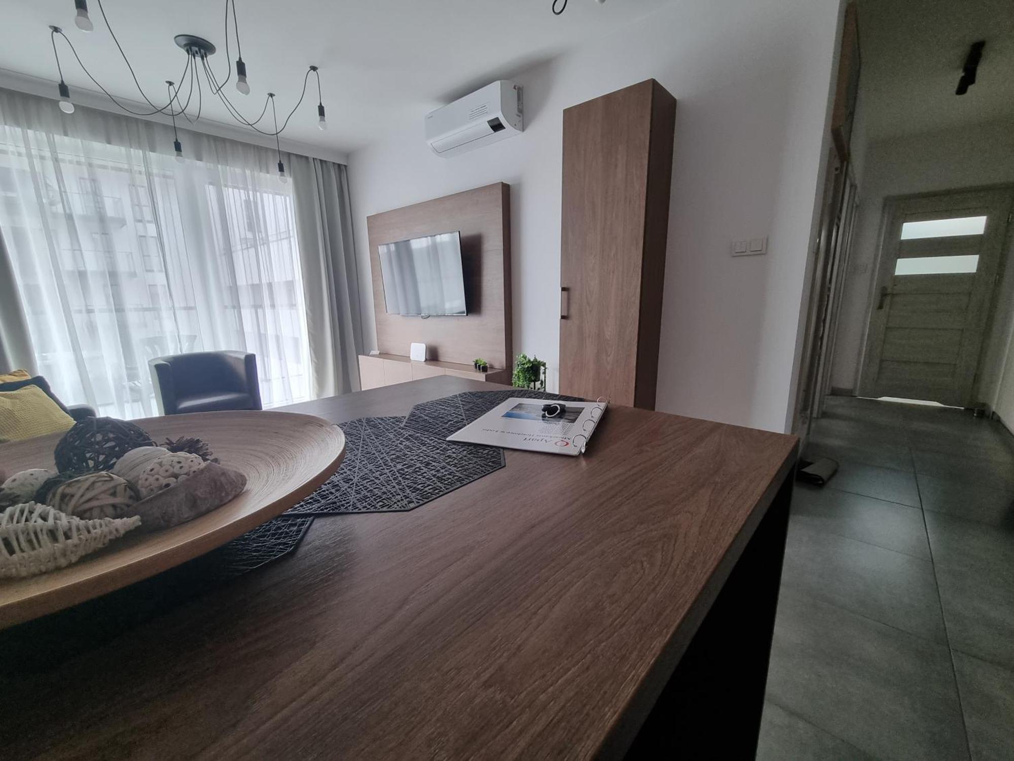 Q Apart Gold-Trzy Pokoje, Manufaktura, Klimatyzacja I Garaz Gratis, Tv Max, Fv, Gwarancja Zadowolenia Łódź Buitenkant foto