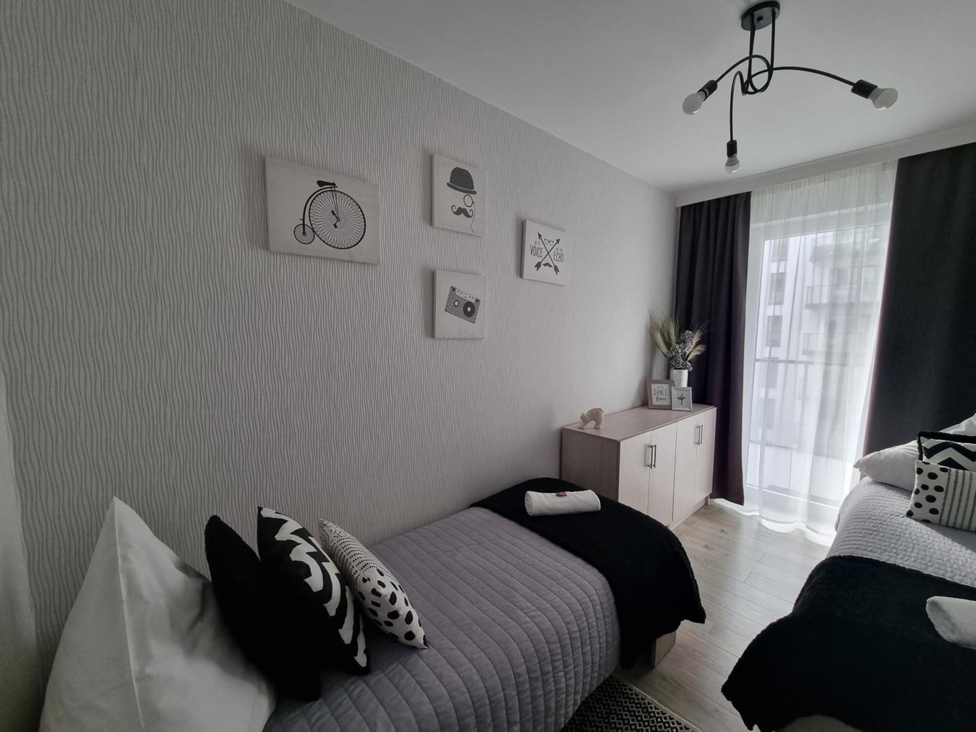 Q Apart Gold-Trzy Pokoje, Manufaktura, Klimatyzacja I Garaz Gratis, Tv Max, Fv, Gwarancja Zadowolenia Łódź Buitenkant foto