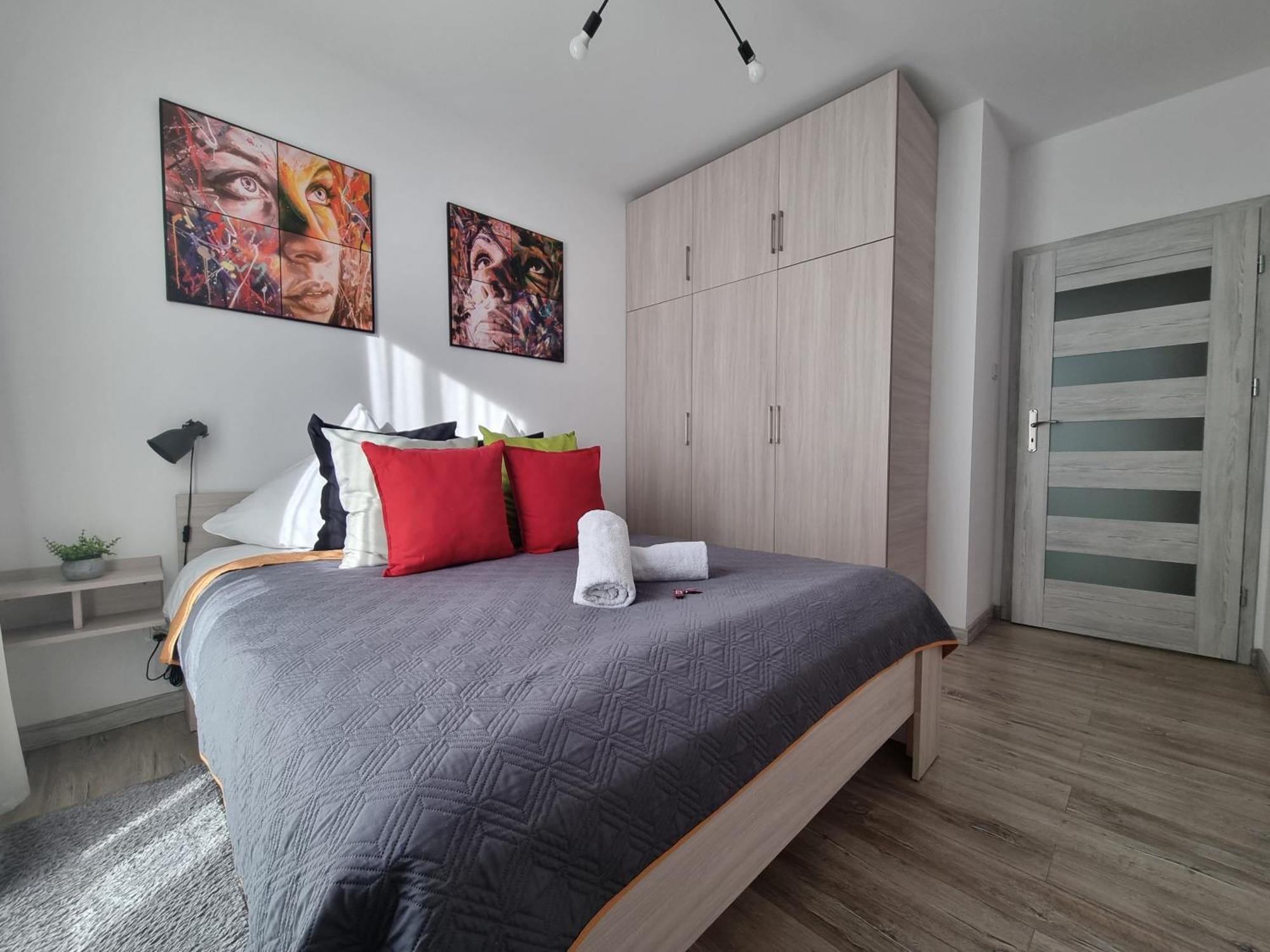Q Apart Gold-Trzy Pokoje, Manufaktura, Klimatyzacja I Garaz Gratis, Tv Max, Fv, Gwarancja Zadowolenia Łódź Buitenkant foto
