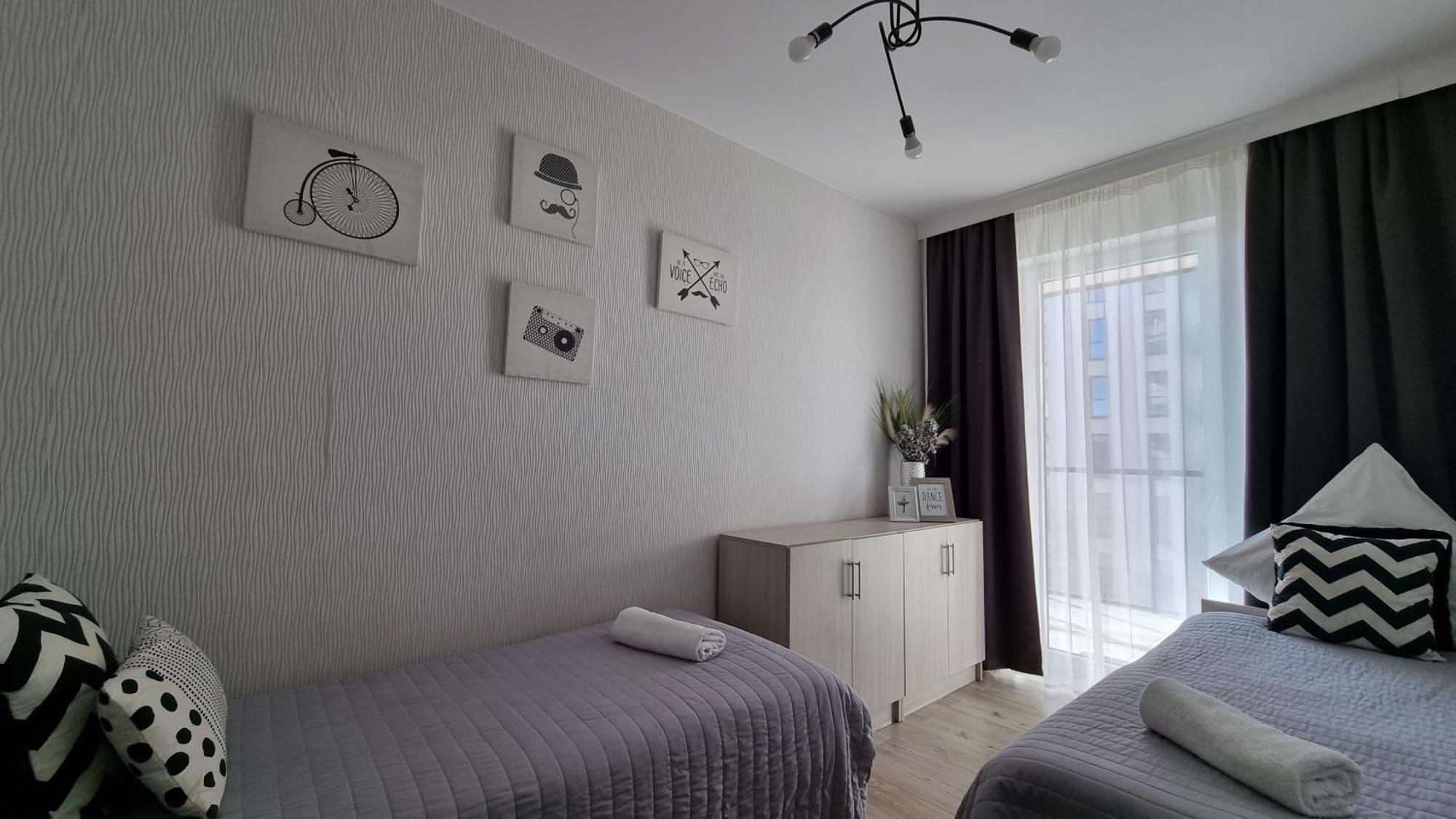 Q Apart Gold-Trzy Pokoje, Manufaktura, Klimatyzacja I Garaz Gratis, Tv Max, Fv, Gwarancja Zadowolenia Łódź Buitenkant foto