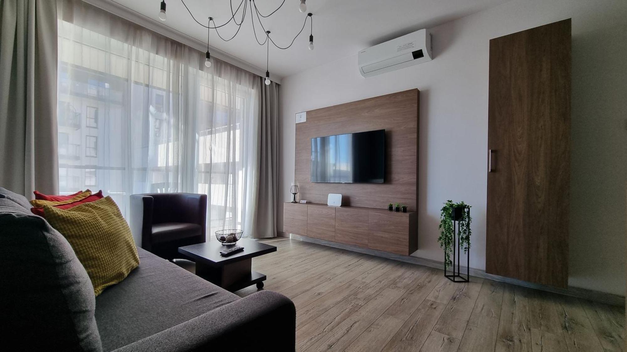 Q Apart Gold-Trzy Pokoje, Manufaktura, Klimatyzacja I Garaz Gratis, Tv Max, Fv, Gwarancja Zadowolenia Łódź Buitenkant foto