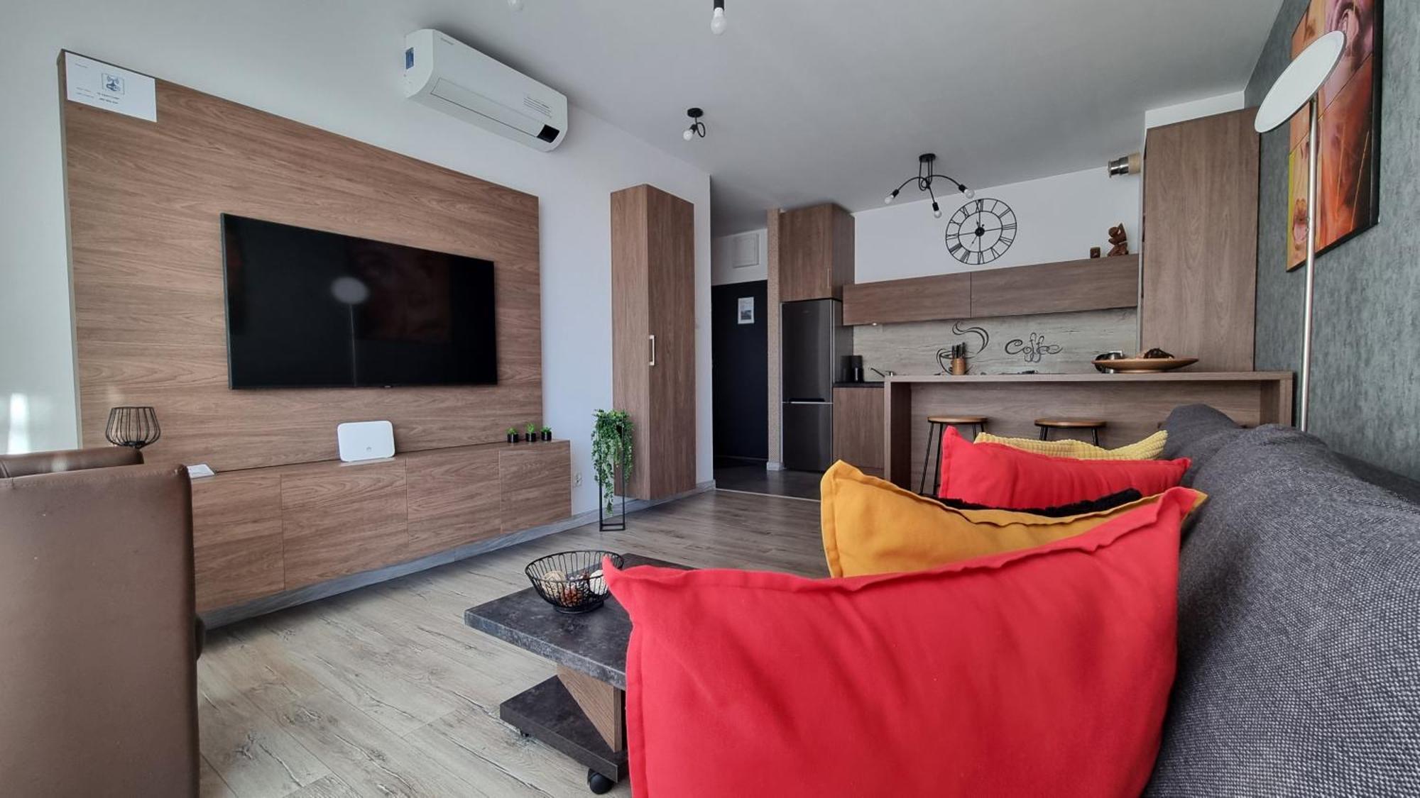 Q Apart Gold-Trzy Pokoje, Manufaktura, Klimatyzacja I Garaz Gratis, Tv Max, Fv, Gwarancja Zadowolenia Łódź Buitenkant foto